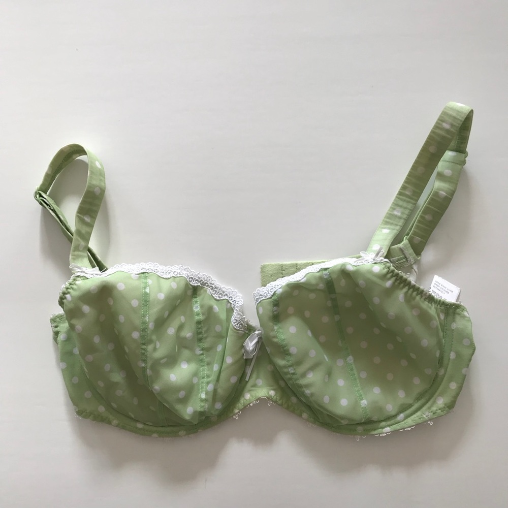 Freya 32F (32DDD US)